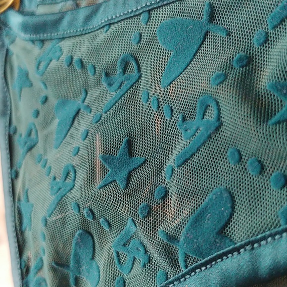 VS Very Sexy Brazilian - Picture 2 of 9